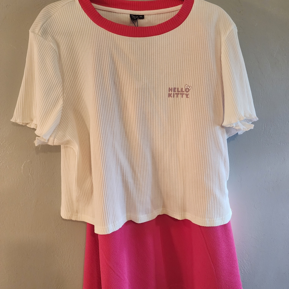 2 Piece Hot Pink And White Hello Kitty Set.